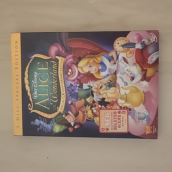 4 unopened Disney DVDs - Picture 2 of 12